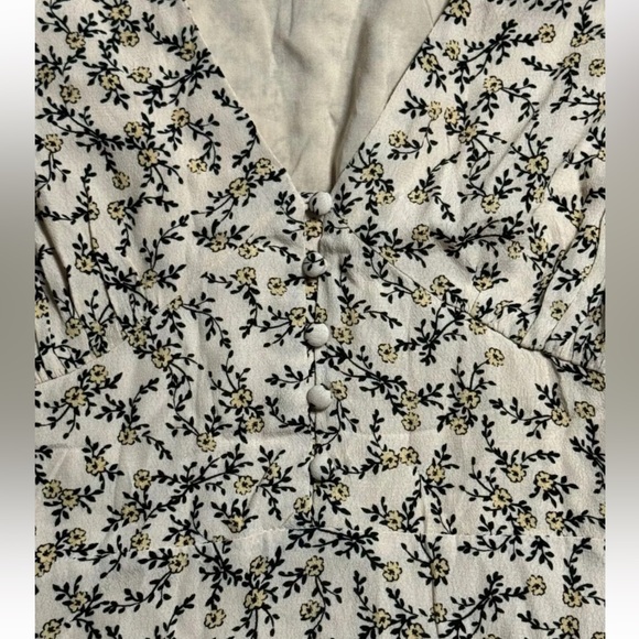 Cupcakes & Cashmere Roxbury Dress - Picture 6 of 6